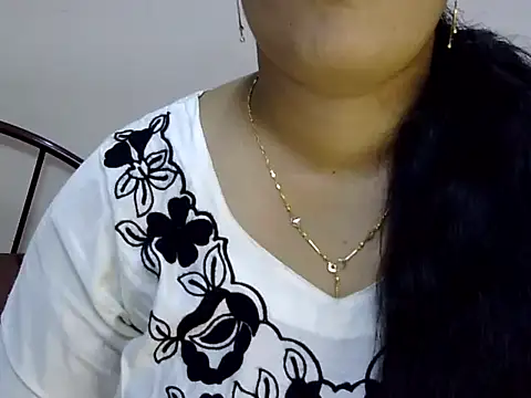 Snapshot of Muskan_Jha chatting on 07-03-26, 01:06 Muskan Jha online show from 07-03-26, 01:06