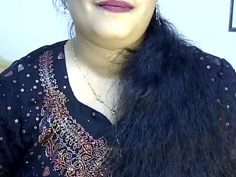 Snapshot of Muskan_Jha chatting on 07-07-26, 12:53 Muskan Jha online show from 07-07-26, 12:53
