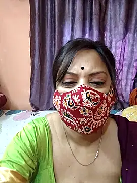 Snapshot of Cute-richa1 chatting on 01-17-26, 05:45 Cute-richa1 online show from 01-17-26, 05:45