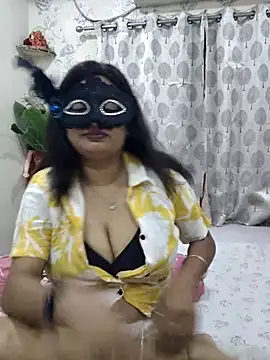 Cute-richa1 online show from 04-18-26, 04:11