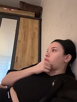 Snapshot of dawnbeforesunset chatting on 11-16-25, 01:17 dawnbeforesunset online show from 11-16-25, 01:17