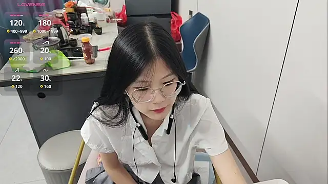 xlin-baby online show from 05-20-26, 04:35