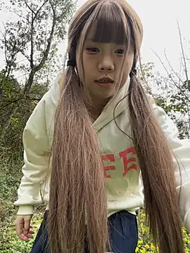 Snapshot of dai521112 chatting on 12-04-25, 06:44 dai521112 online show from 12-04-25, 06:44