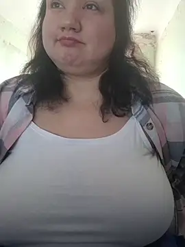 Snapshot of Army99Plus chatting on 11-17-25, 10:32 Army99Plus online show from 11-17-25, 10:32