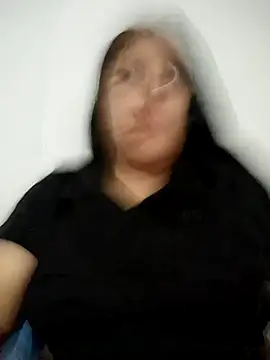 Snapshot of Hammy-steve02 chatting on 11-16-25, 03:23 Hammy-steve02 online show from 11-16-25, 03:23