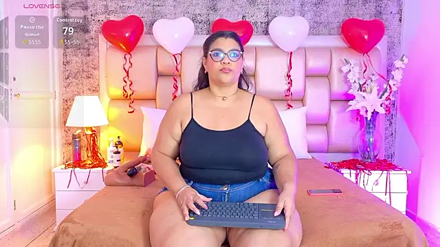 SelennaCooper online show from 02-13-26, 11:50