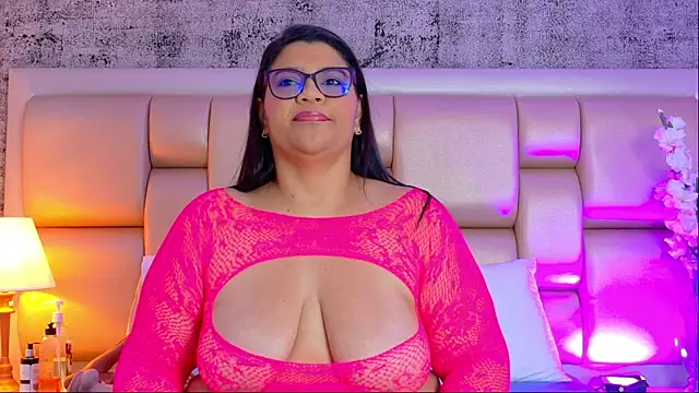 SelennaCooper online show from 04-25-26, 11:46