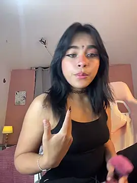 Sophie wyld online show from 11-18-25, 11:26