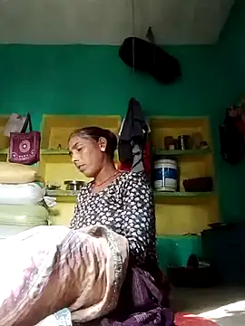 Snapshot of Xx_savita chatting on 12-14-25, 07:58 Xx savita online show from 12-14-25, 07:58