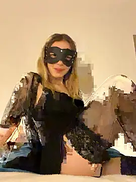 lunababy77 online show from 01-18-26, 08:23