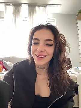 lunababy77 online show from 02-15-26, 01:41