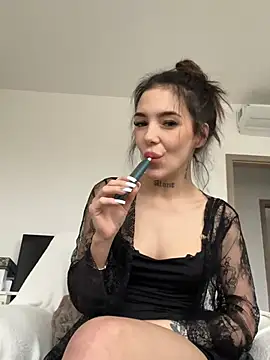 lunababy77 online show from 02-20-26, 02:50