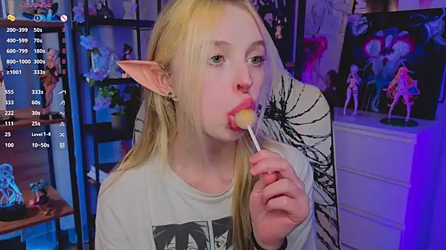 ElvenQueen online show from 11-30-25, 04:11