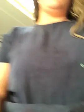 BunnyPleasures online show from 12-15-25, 09:19