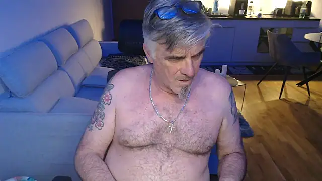 Buidapest online show from 04-16-26, 05:58