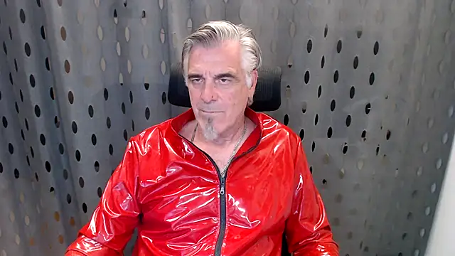 Snapshot of Buidapest chatting on 07-15-26, 02:17 Buidapest online show from 07-15-26, 02:17