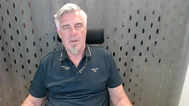 Snapshot of Buidapest chatting on 07-15-26, 11:54 Buidapest online show from 07-15-26, 11:54