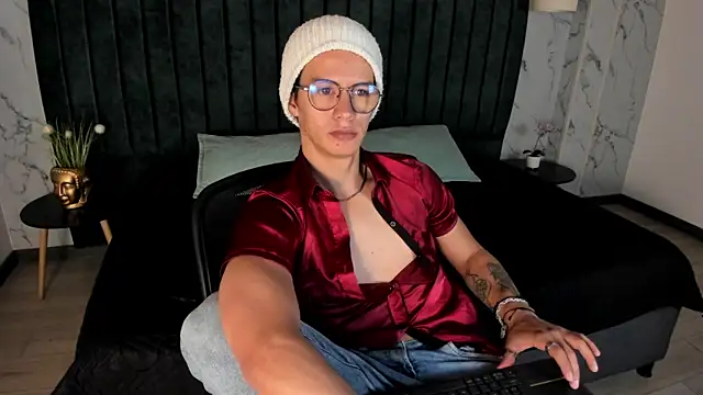 Brandon starkk online show from 11-26-25, 11:55