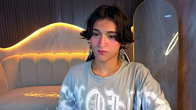 zoe tp online show from 12-16-25, 07:52