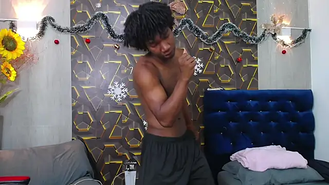 Snapshot of negga_cum chatting on 01-11-26, 01:38 negga cum online show from 01-11-26, 01:38