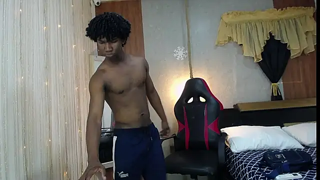 Snapshot of negga_cum chatting on 01-31-26, 07:11 negga cum online show from 01-31-26, 07:11