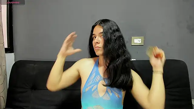 Snapshot of Angel-umbra chatting on 11-24-25, 07:46 Angel-umbra online show from 11-24-25, 07:46