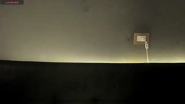 Snapshot of Angel-umbra chatting on 11-26-25, 08:21 Angel-umbra online show from 11-26-25, 08:21