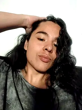 Snapshot of Angel-umbra chatting on 12-02-25, 08:48 Angel-umbra online show from 12-02-25, 08:48