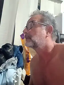 Snapshot of nard53 chatting on 04-27-26, 08:34 nard53 online show from 04-27-26, 08:34