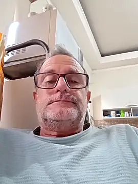 Snapshot of nard53 chatting on 05-03-26, 11:38 nard53 online show from 05-03-26, 11:38