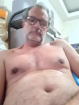 Snapshot of nard53 chatting on 05-10-26, 10:53 nard53 online show from 05-10-26, 10:53