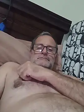Snapshot of nard53 chatting on 05-26-26, 01:01 nard53 online show from 05-26-26, 01:01