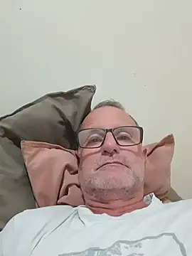Snapshot of nard53 chatting on 06-17-26, 10:21 nard53 online show from 06-17-26, 10:21