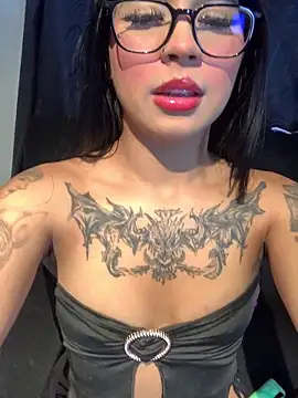 Dannii- online show from 03-25-26, 01:55