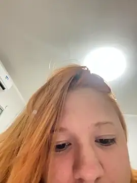 Snapshot of moranguinhofire chatting on 11-19-25, 03:06 moranguinhofire online show from 11-19-25, 03:06