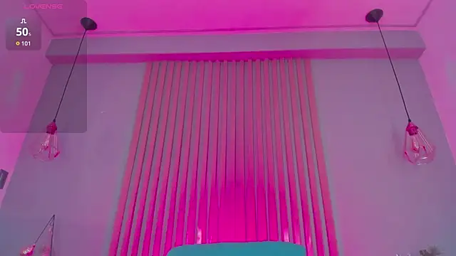 Snapshot of nicolesteele_ chatting on 12-16-25, 07:41 nicolesteele online show from 12-16-25, 07:41