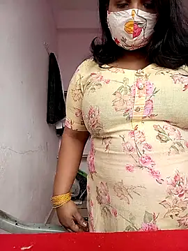 Snapshot of CUTE-LOVE-SWEETS chatting on 12-21-25, 04:19 CUTE-LOVE-SWEETS online show from 12-21-25, 04:19