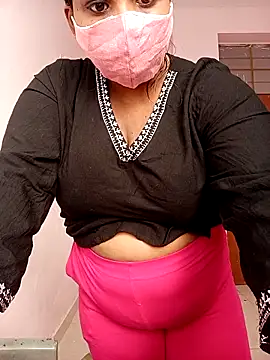 Snapshot of CUTE-LOVE-SWEETS chatting on 12-23-25, 04:10 CUTE-LOVE-SWEETS online show from 12-23-25, 04:10