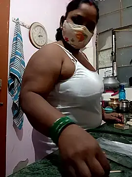 Snapshot of CUTE-LOVE-SWEETS chatting on 02-20-26, 02:39 CUTE-LOVE-SWEETS online show from 02-20-26, 02:39