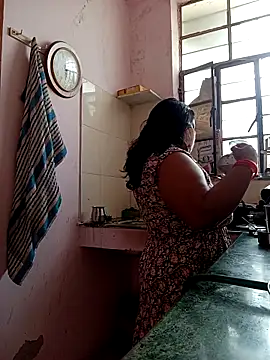 Snapshot of CUTE-LOVE-SWEETS chatting on 04-04-26, 04:55 CUTE-LOVE-SWEETS online show from 04-04-26, 04:55