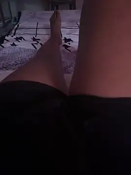 Snapshot of raveena_hot chatting on 11-22-25, 07:40 raveena hot online show from 11-22-25, 07:40