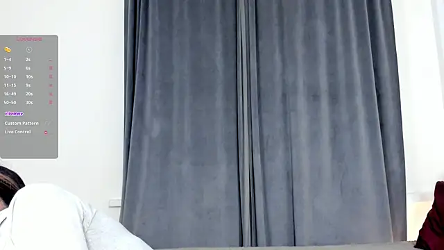 Snapshot of CoreenLuebbers chatting on 12-14-25, 06:23 CoreenLuebbers online show from 12-14-25, 06:23