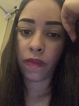 Snapshot of Amandinhaa19 chatting on 02-05-26, 03:00 Amandinhaa19 online show from 02-05-26, 03:00