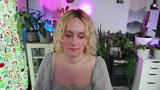 xzoeyryanx online show from 04-27-26, 06:50