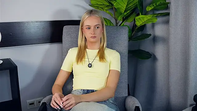 TheresaBreth online show from 11-18-25, 10:09