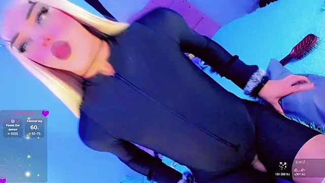 Shiaki 04 online show from 03-02-26, 06:03