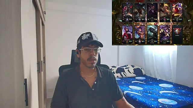 Snapshot of naitt_ chatting on 11-27-25, 01:35 naitt online show from 11-27-25, 01:35