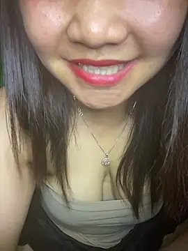 Snapshot of Sunset-yll chatting on 05-19-26, 01:56 Sunset-yll online show from 05-19-26, 01:56