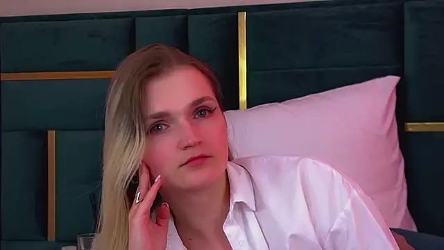 AnnyRaii online show from 03-08-26, 02:04