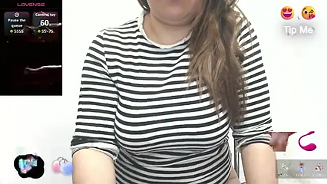 Snapshot of Ricaardiente chatting on 11-24-25, 10:53 Ricaardiente online show from 11-24-25, 10:53